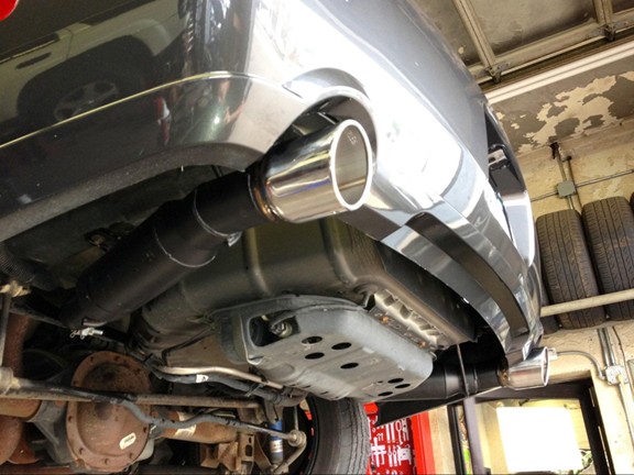 Cat-back exhaust system for muscle car active exhaust upgrade