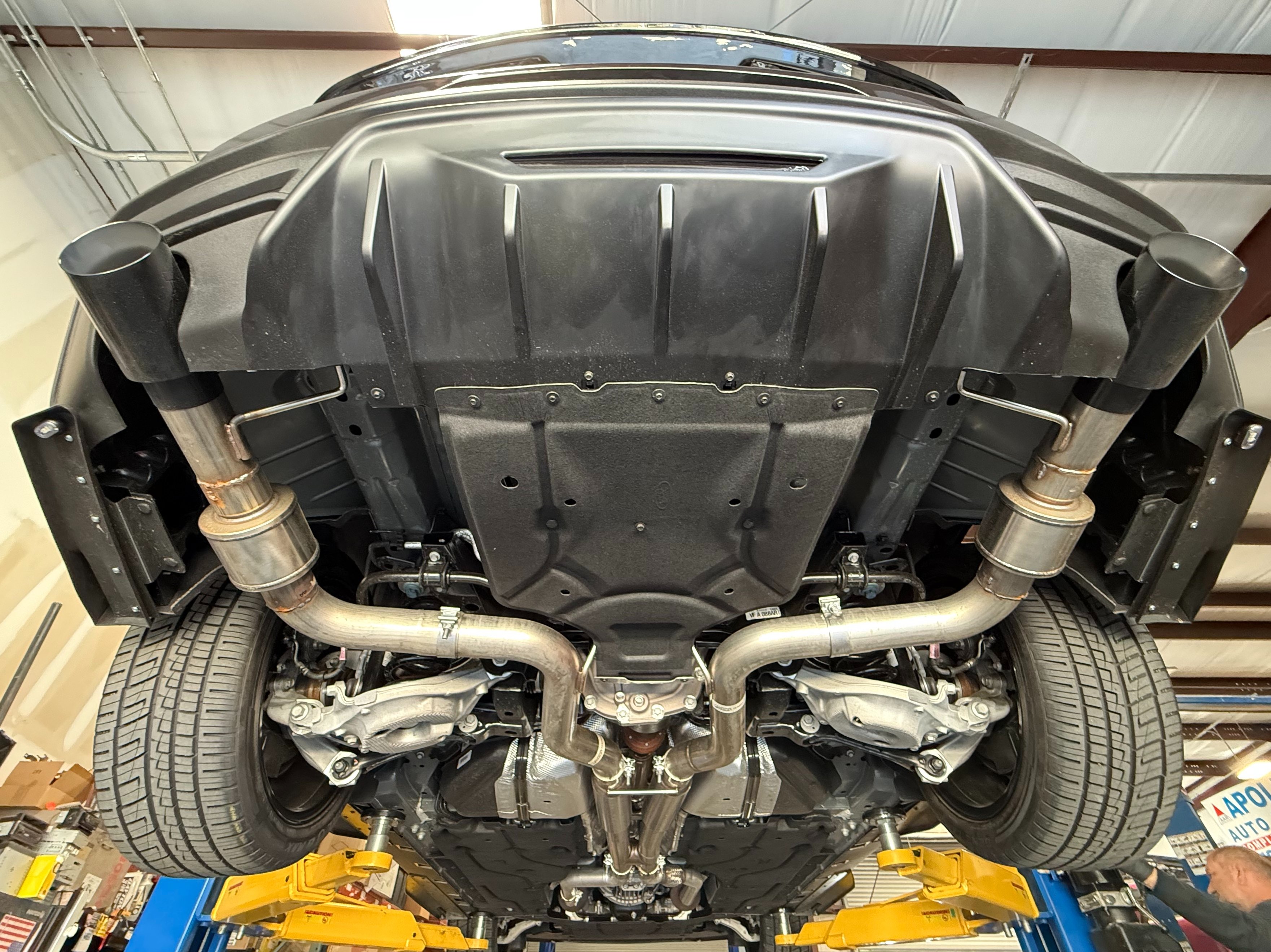 Mufflers vs. Straight-Pipe: Comparing Exhaust Systems