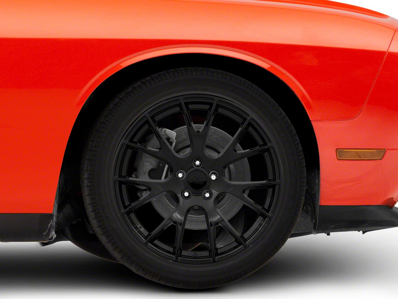Challenger 20x9 Hellcat Style Wheel & Mickey Thompson Street