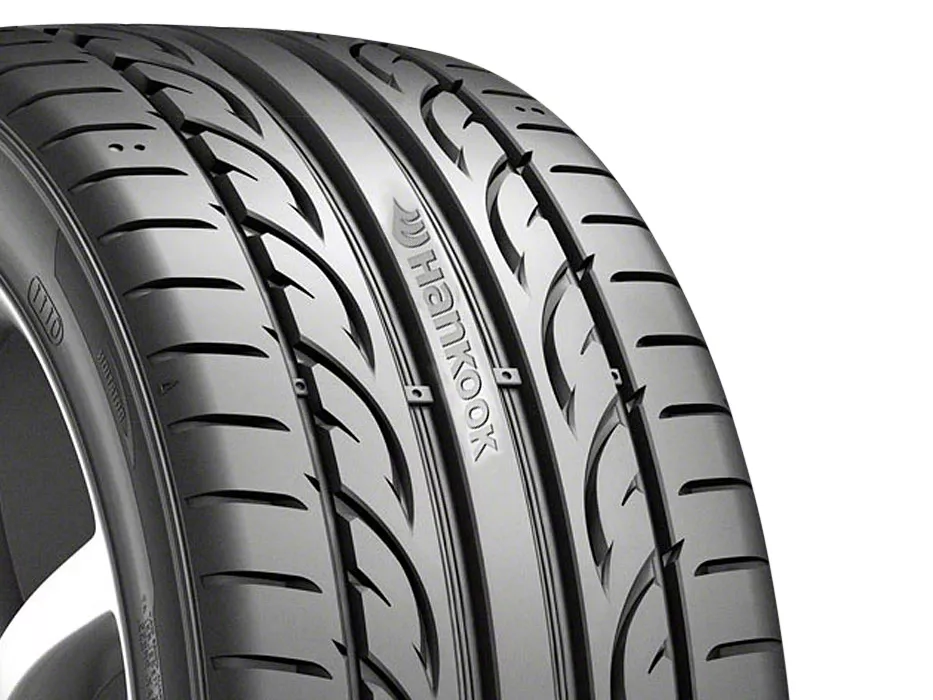 Hankook Corvette Ventus V12 EVO 2 Tire 1015367 (245/45R20