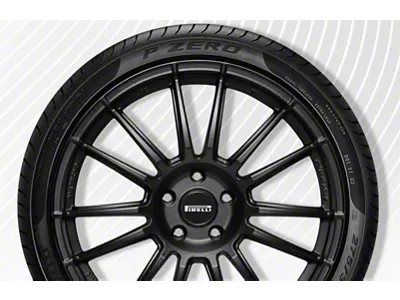 Pirelli P Zero PZ4 Sport Tire (255/40R21)