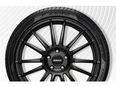 Pirelli P Zero PZ4 Sport Tire (235/35R19)