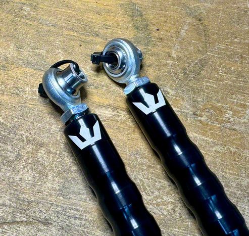 Challenger Adjustable Rear Sway Bar End Links (08-23 Challenger) - Free ...
