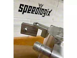 SpeedLogix Oil Catch Can with Fender Mount (09-23 5.7L HEMI Challenger w/o Shaker Hood)